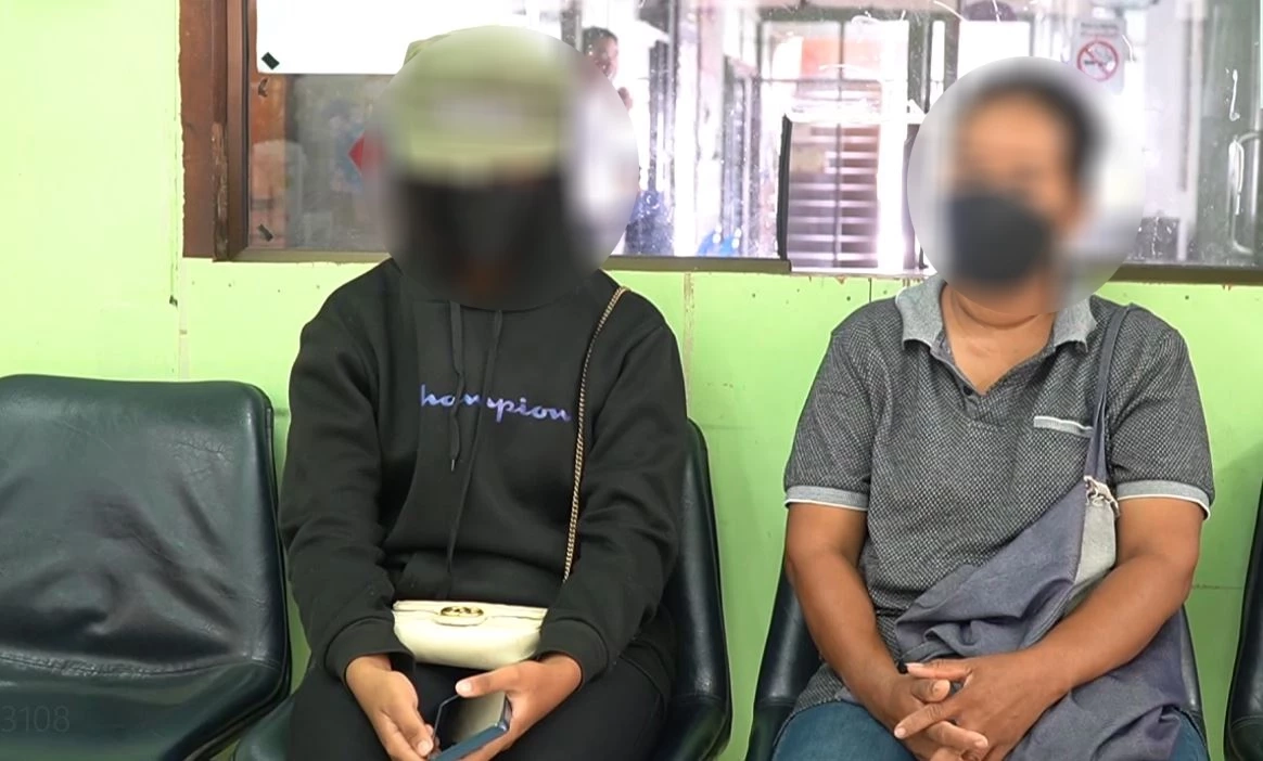 แม่ใจสลาย! ลูกสาว ม.2 ถูกรุ่นพี่โรงเรียนประจำ ขืนใจในห้องน้ำ จนป่วยซึมเศร้า