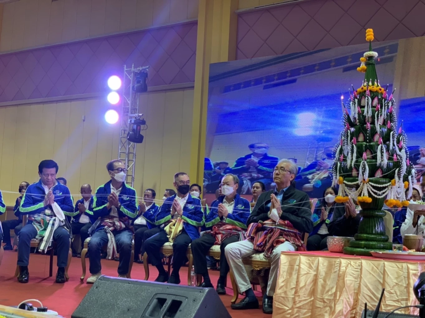 "สร้างอนาคตไทย"ยกทัพลุยอุบลฯเปิดตัว 32 ว่าที่ผู้สมัครส.ส.อีสาน