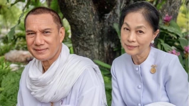  สรพงศ์ ชาตรี-ดวงเดือน จิไธสงค์ 