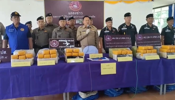 ผู้ว่าฯ เมืองคอน โชว์จับยาบ้าล้านเม็ด ซุกรถกระหล่ำส่งพื้นที่ภาคใต้