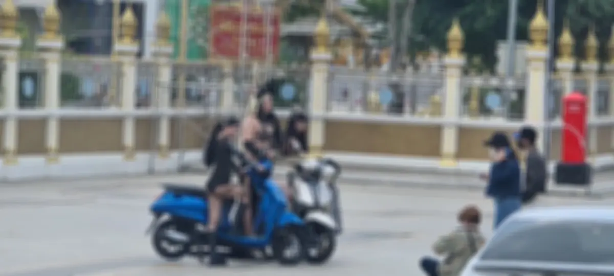 โร่ขอโทษชาวแปดริ้วและสังคม ถ่ายคอนเทนต์แต่งกายไม่เหมาะสมหน้าโบสถ์หลวงพ่อโสธร