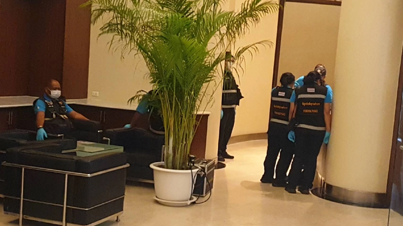 มวยถูกคู่ "สันธนะ" แจ้ง ตร.จับผับใน รร. "ชูวิทย์" แฉเปิดเกินเวลา - มั่วสุม