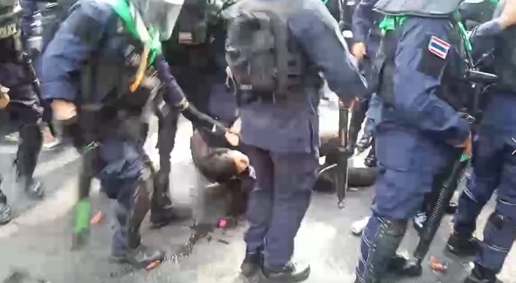 “อุ๊งอิ๊งค์” วอน จนท.หยุดใช้ความรุนแรงสลายม็อบ