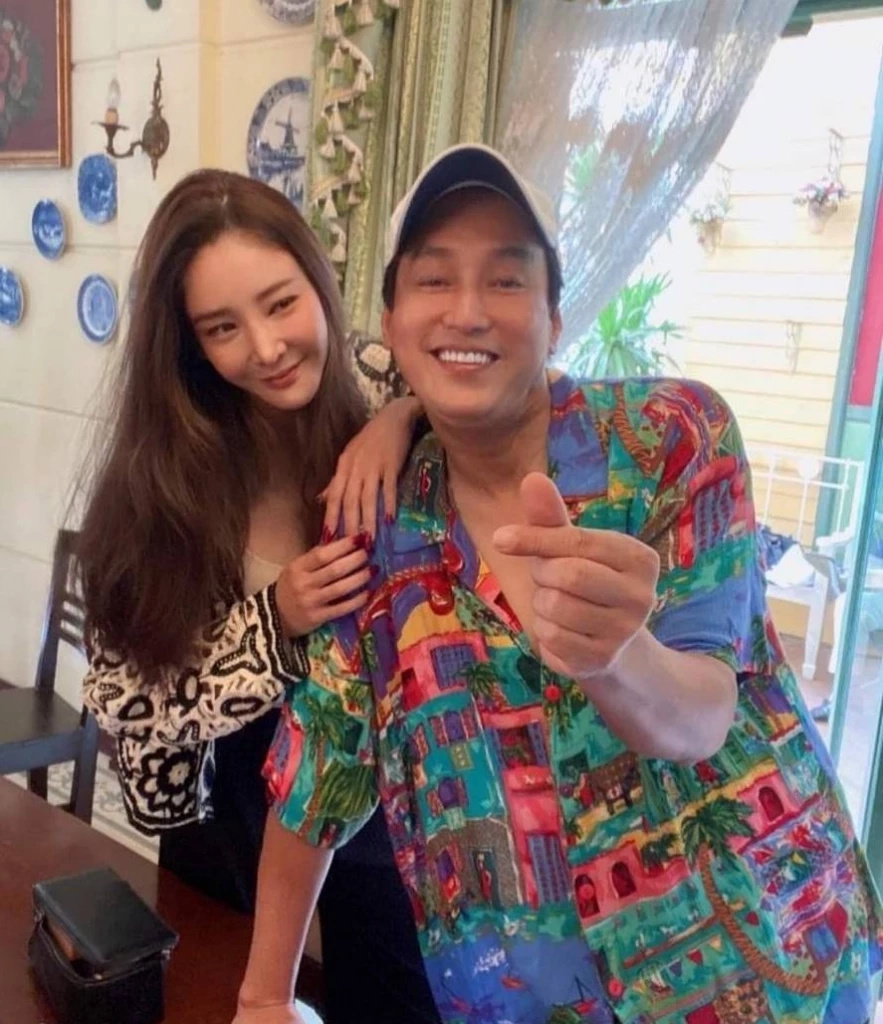 แท่ง ศักดิ์สิทธิ์ แท่งทอง