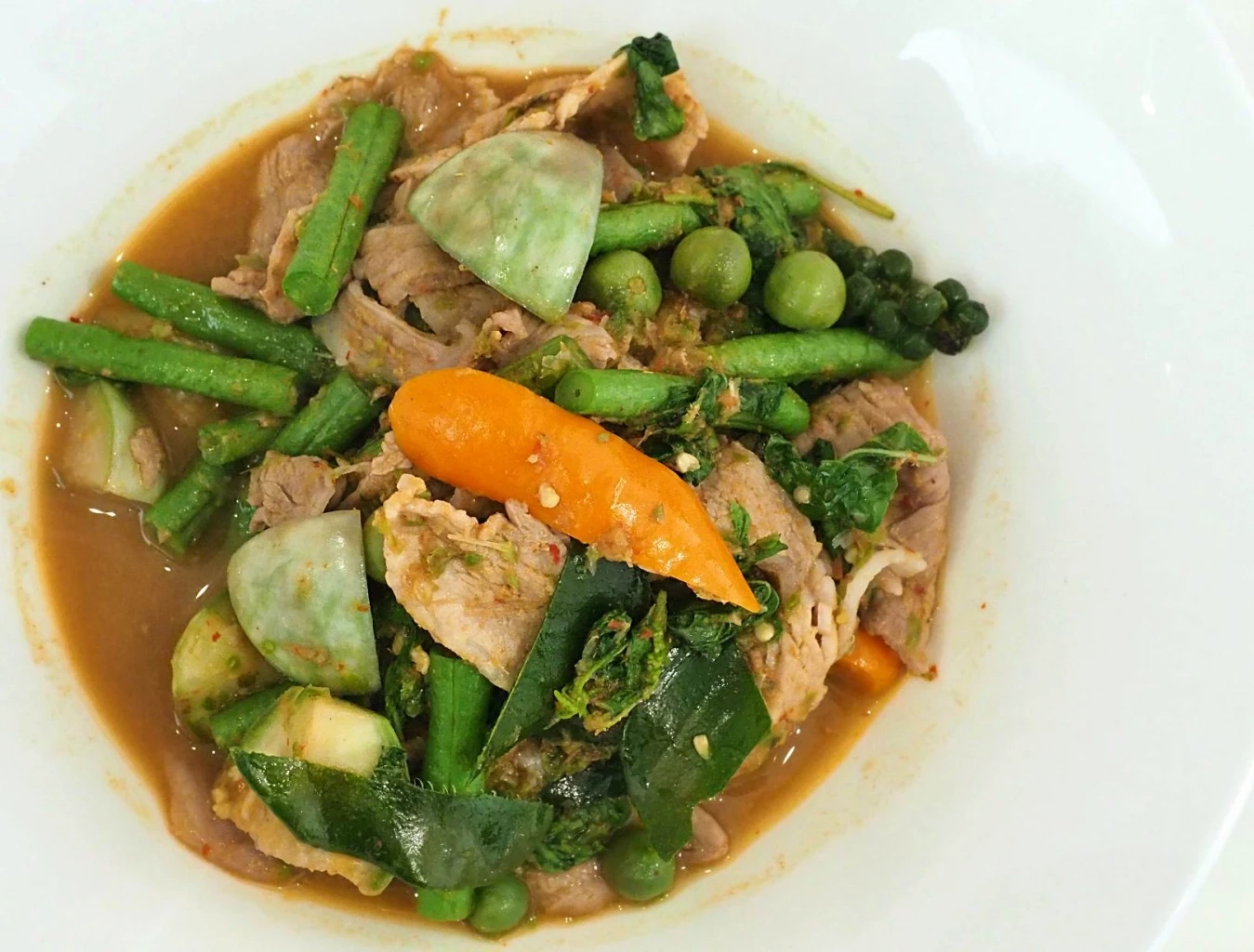 แกงป่าหมูชาบู : Gaeng Pa with Shabu Pork
