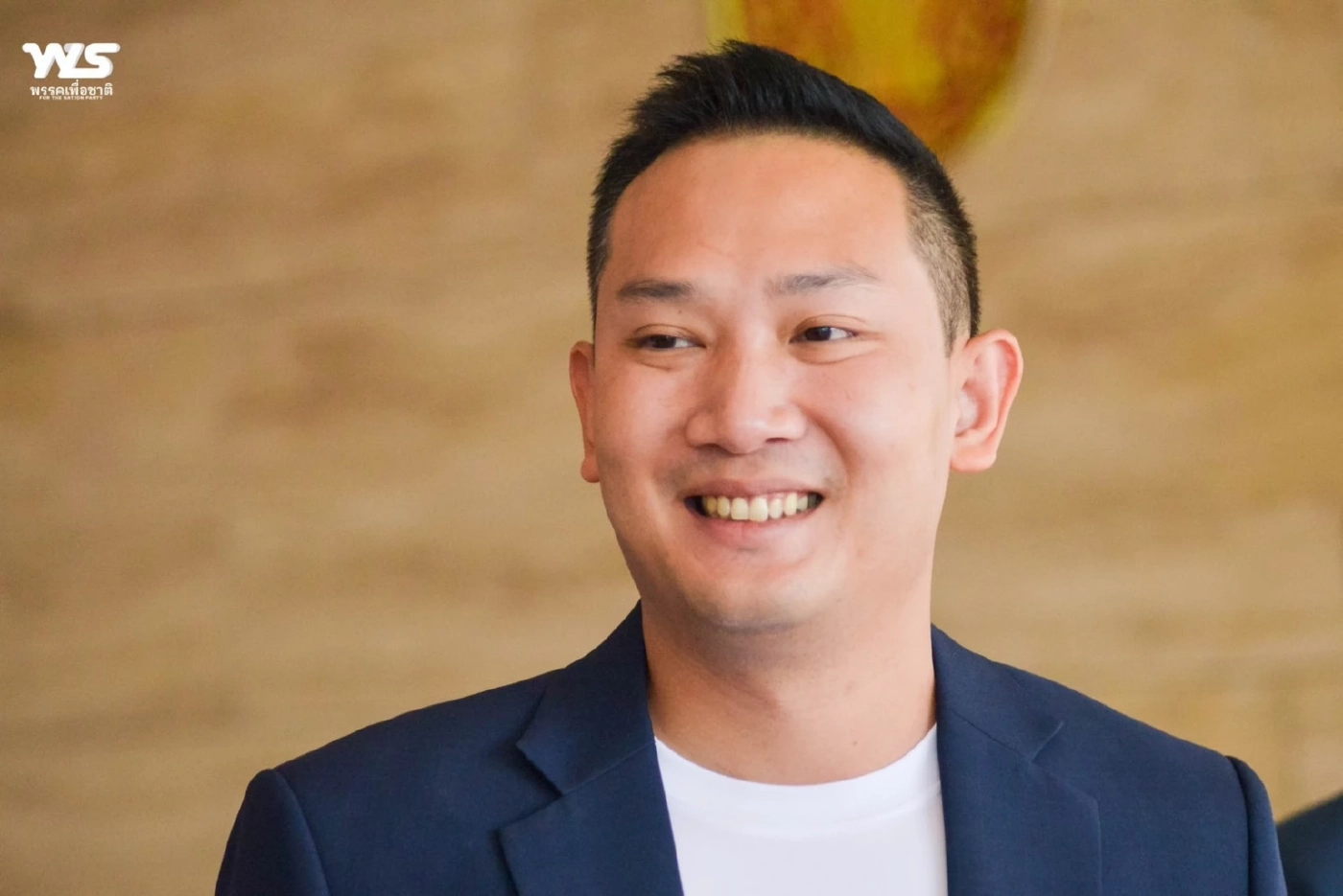 จารุพล เรืองสุวรรณ เลขาธิการพรรคเพื่อชาติ