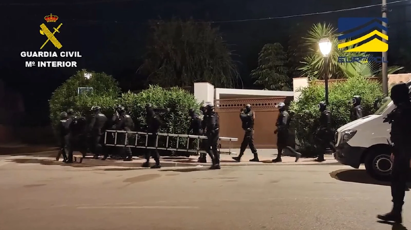 ตำรวจข้ามชาติร่วมทลายเครือข่ายฟอกเงิน-ค้าโคเคน