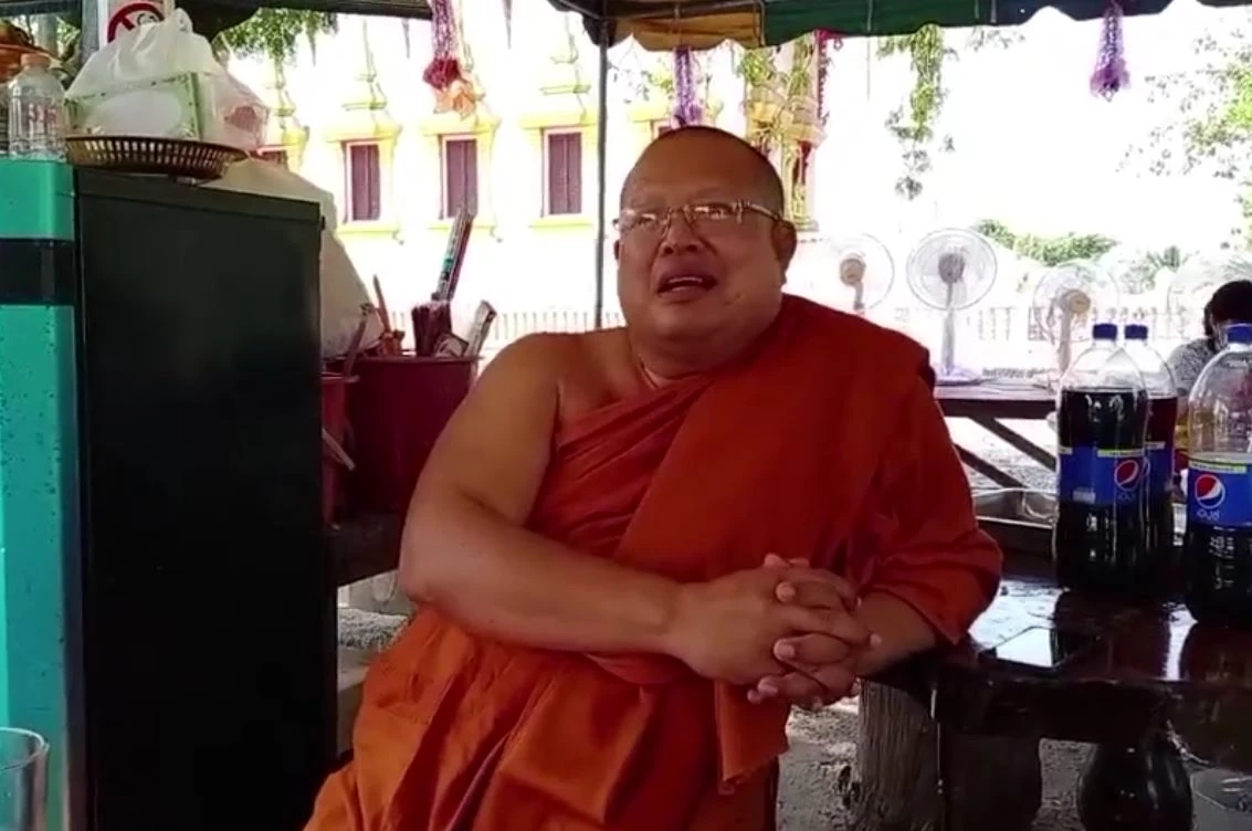 พระครูโกศลภาวนานุสิฐ เจ้าอาวาสวัดกรุณา