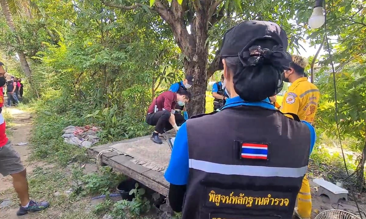 "น้องชายขี้เมา" ฉุนพี่ไม่หาข้าวให้กิน คว้าท่อนฟืนตีดับคาวงเหล้า