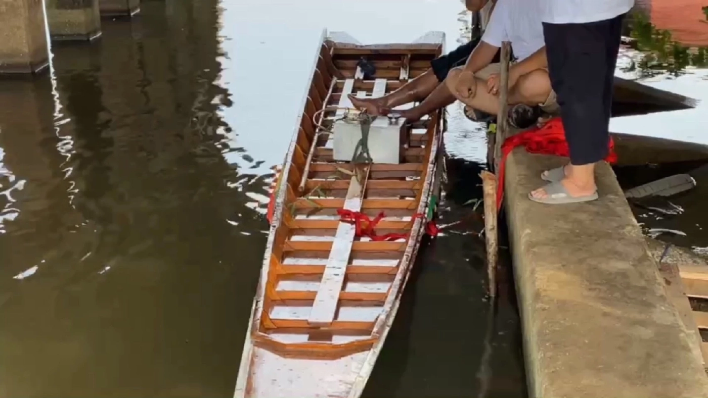 สลด หนุ่มซิ่งเรือสองตอน แข่งกับเพื่อนชนตอม่อสะพานเจ้าพระยาเสียชีวิต