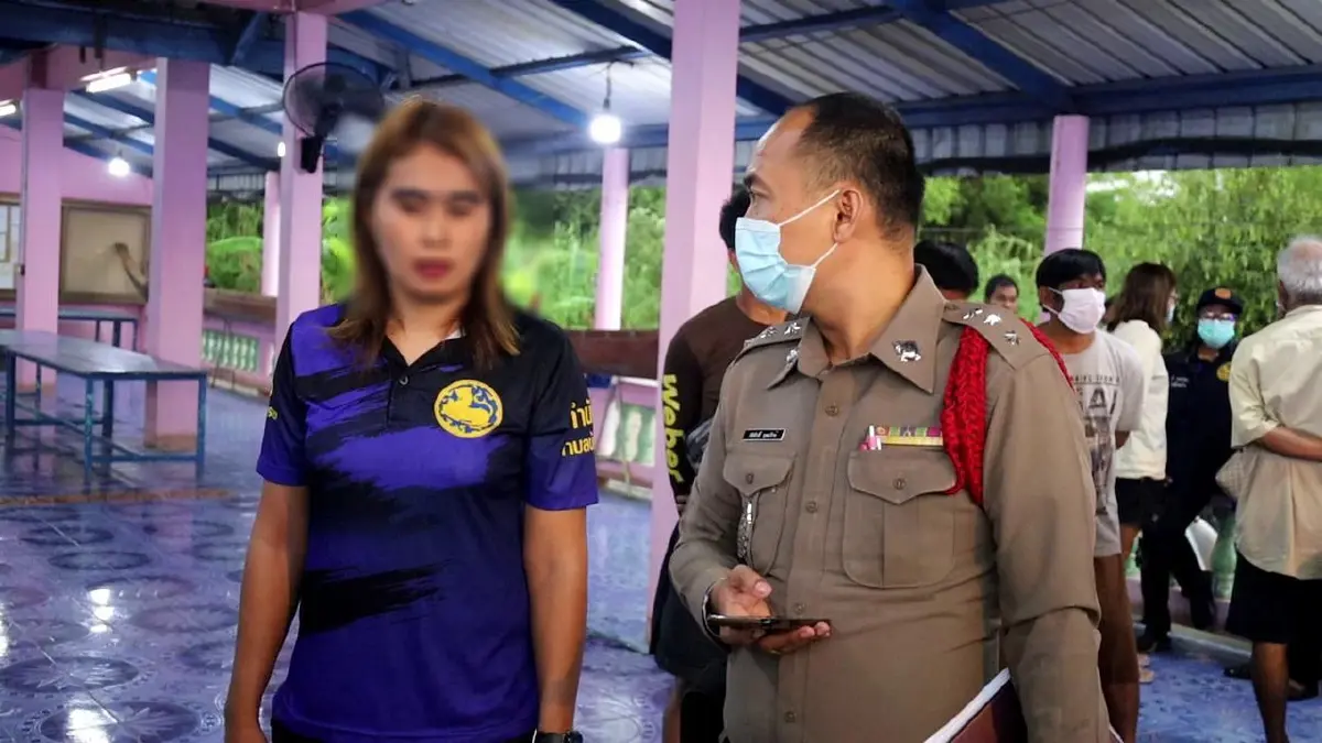 หึงโหด! ผัวผู้ใหญ่บ้าน บุกยิงผู้ช่วย ผญบ. พ่อตากระโดดห้าม เจอยิงขาบาดเจ็บ