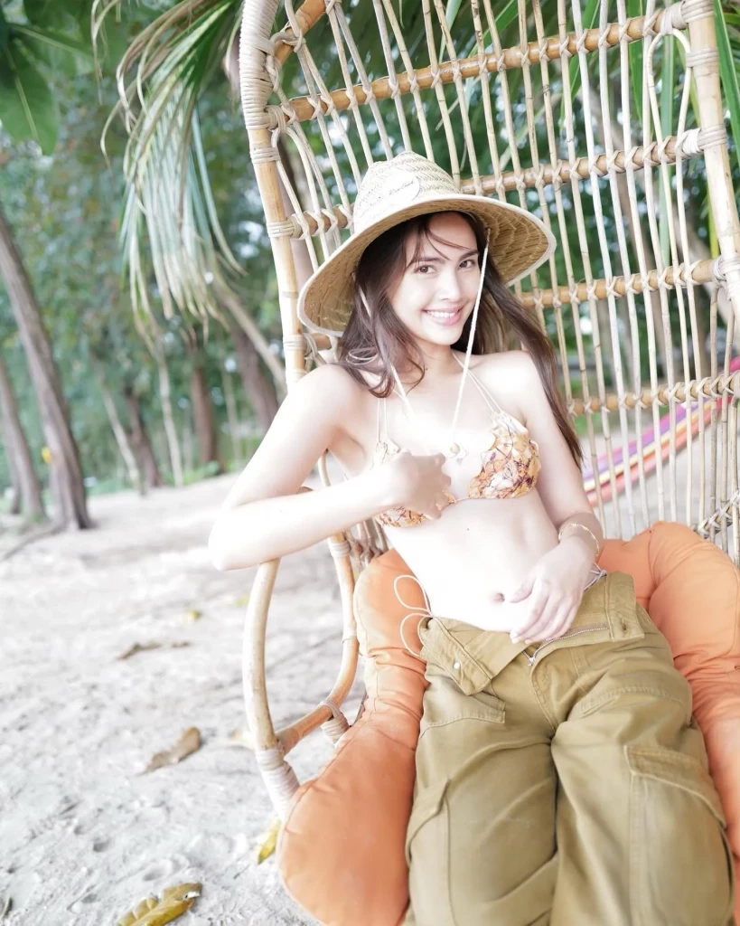 ญาญ่า ใส่กินี่