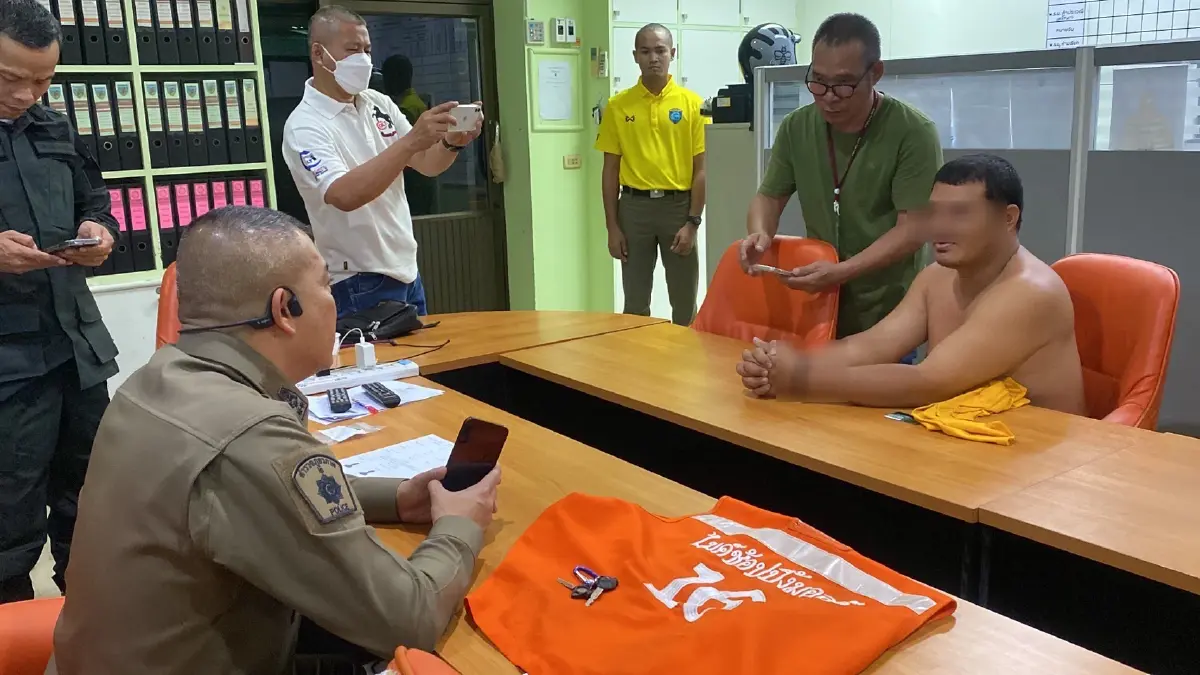นายสิทธิศักดิ์ ให้การภาคเสธ อ้างจับ "แพรจ๋า" ป้องกันไม่ไห้ตกจากรถ