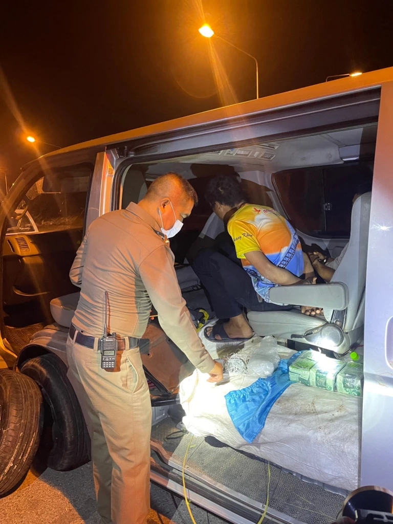 มหาศาล! ตร.ชัยภูมิ จับยาเสพติดล็อตมโหฬาร ทั้งยาเค ยาเสียสาว กว่า 180 ล้าน