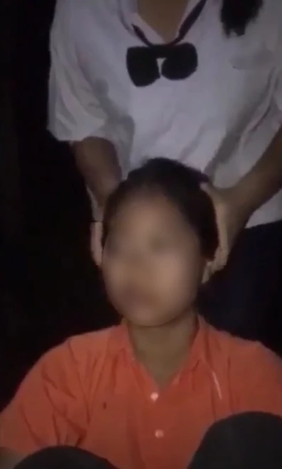 ถูกรุมทำร้าย