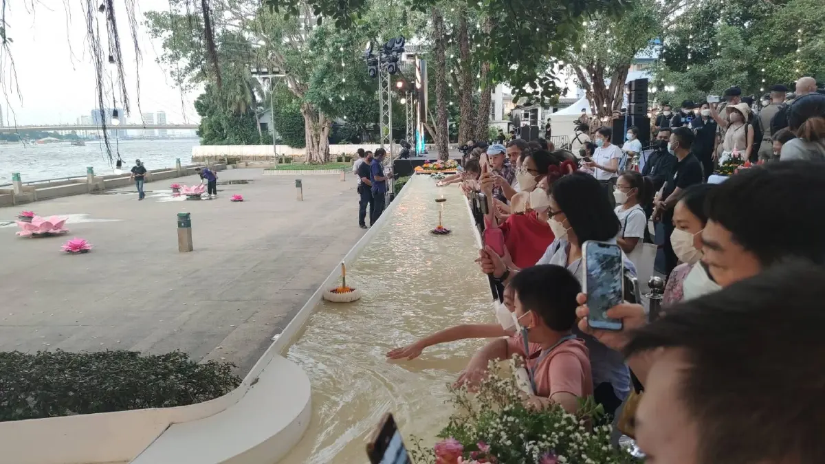 ตำรวจท่องเที่ยว-ททท. ควงแขนตรวจงาน “ลอยกระทง สวนสันติฯ”