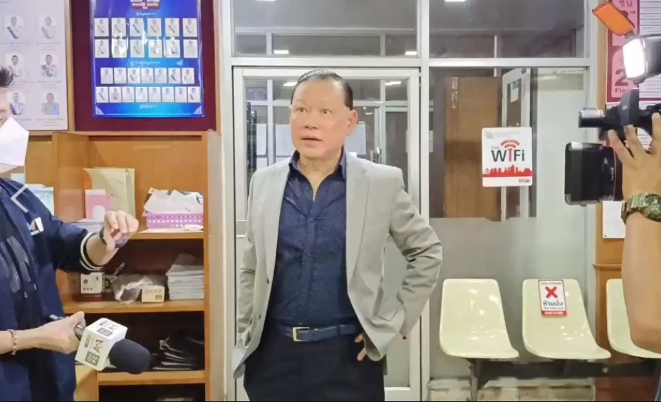 นายสันธนะ ประยูรรัตน์ อดีตตำรวจสันติบาล