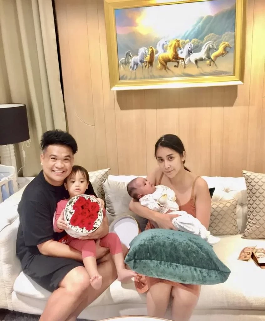 ดีเจต้น-สรพงษ์ จิตต์สุนทร-ใหม่ สุคนธวา