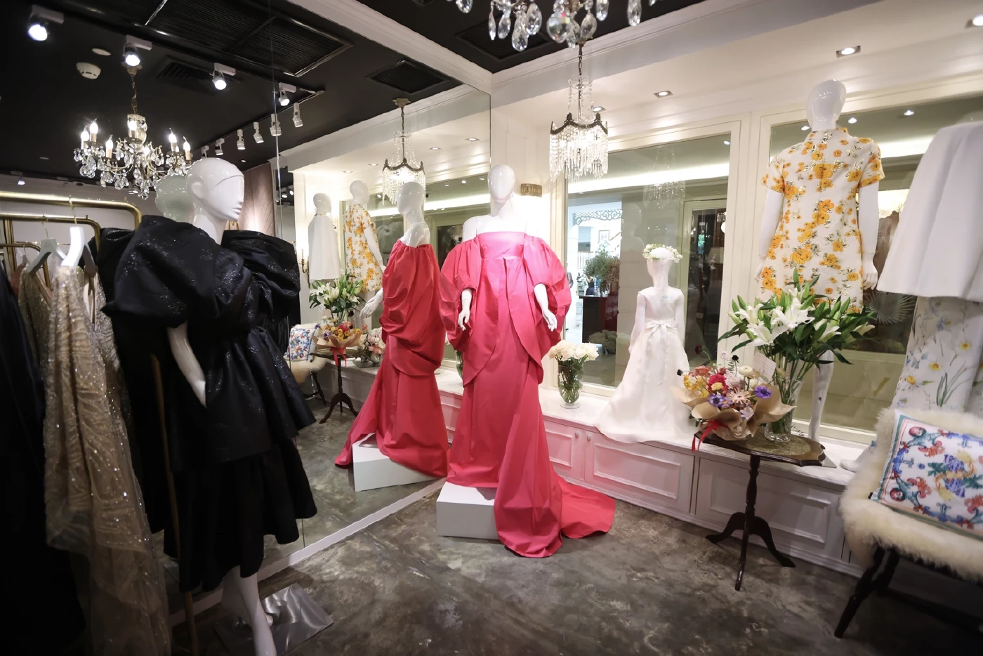 ต่อ วิราวรรณ-โน๊ต วิจิตรา ร่วมรังสรรค์ไฮแฟชั่นแบรนด์น้องใหม่สายเลือดไทย