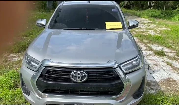 ผู้ว่าฯ เมืองคอน โชว์จับยาบ้าล้านเม็ด ซุกรถกระหล่ำส่งพื้นที่ภาคใต้