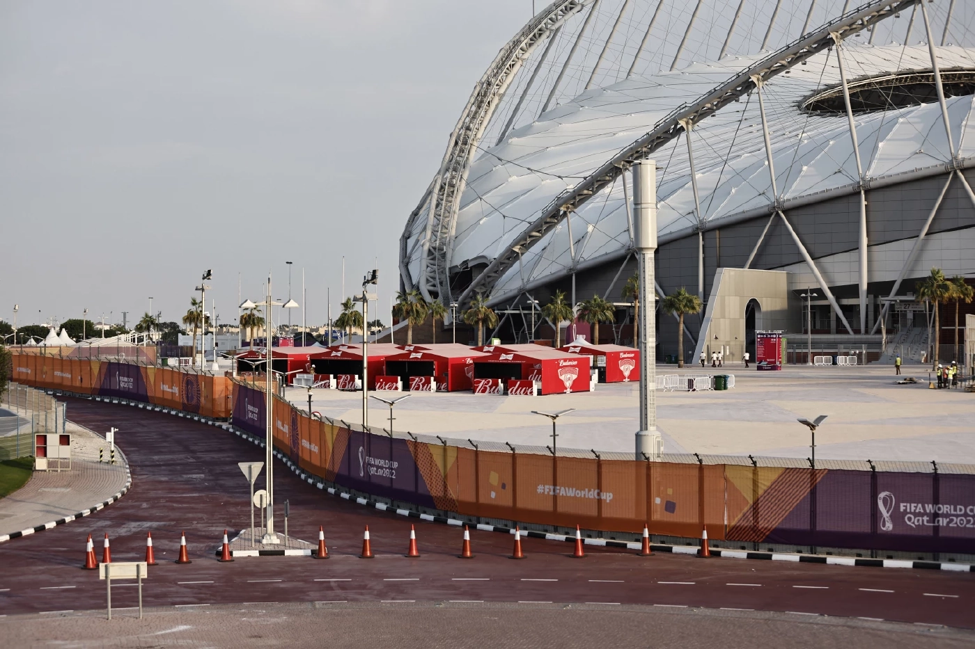 'เต็นท์เบียร์' กลายเป็นปัญหาใหญ่ของฟุตบอลโลก