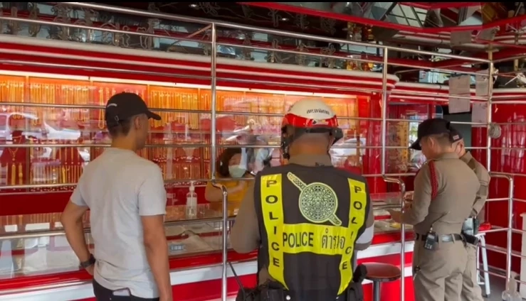 โจรหัวเกรียนบุกเดี่ยวชิงทอง 5 บาท กลางตลาดแม่สาย ก่อเหตุห่างโรงพัก 200 ม.