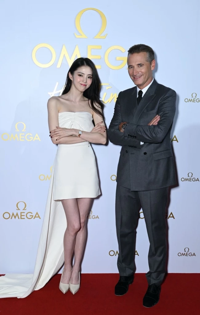 HER TIME นิทรรศการประวัติศาสตร์และผลงานรังสรรค์เรือนเวลาสตรีกว่า 100 ปี