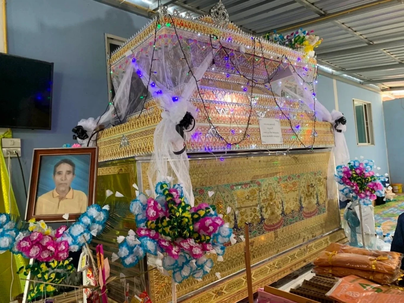 สิ้น "หมอสอย" หรือ "สหายคำตัน" เจ้าของฉายาหมอสมุนไพรเท้าเปล่าชื่อดัง 