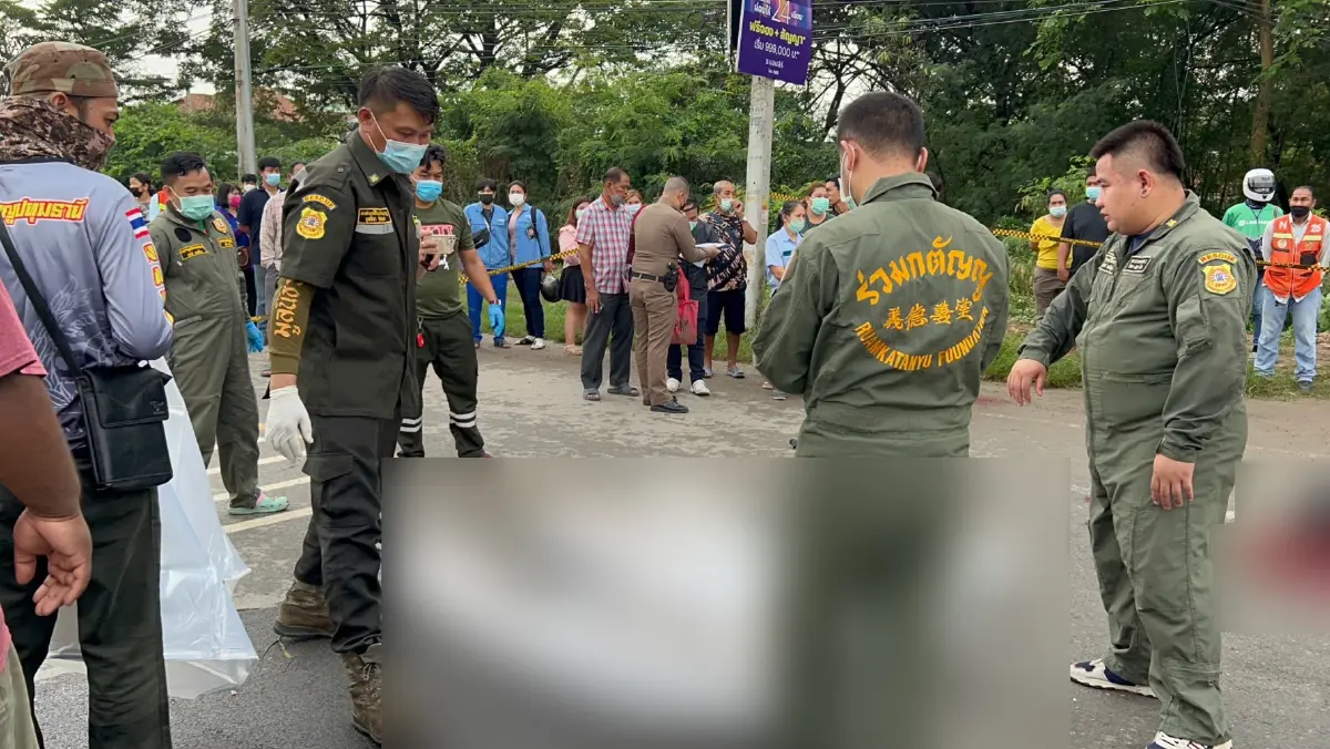 สุดสลด จักรยานยนต์ชนประสานงาสนั่น ครูสอนขับรถและสองผัวเมีย ดับ 3 ศพ