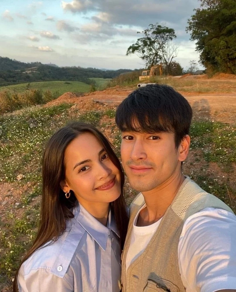 "ญาญ่า" เขินหนัก หลังสื่อถามเรื่องแต่งงาน พูดสั้นๆ มั่นใจ "ณเดชน์" คือเจ้าบ่าว