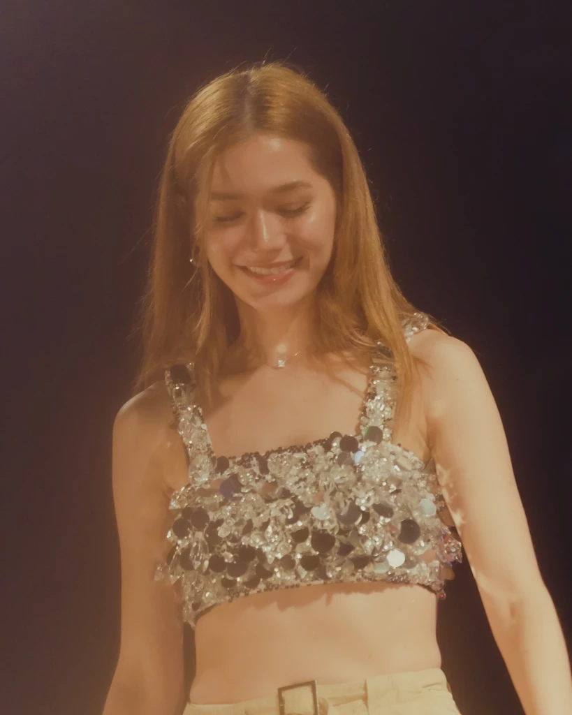 วี วิโอเลต วอเทียร์