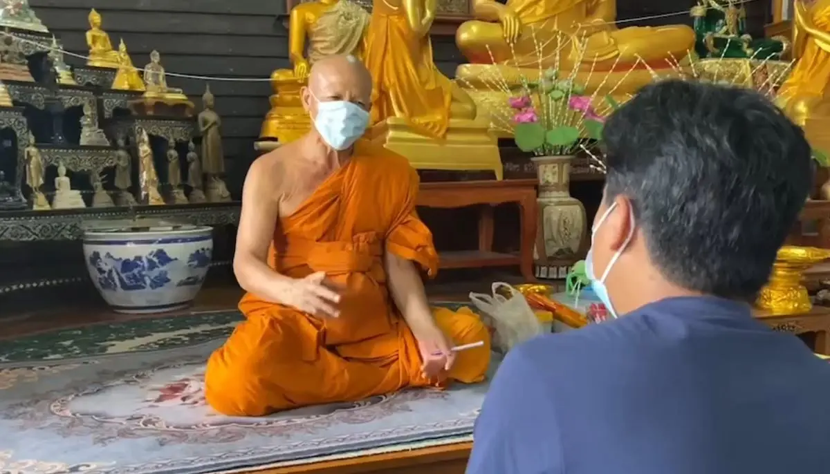 คลิปชวนขนหัวลุก! หลวงพี่โพสต์ติ๊กต็อก ประตูกุฏิปิด-เปิด เองได้