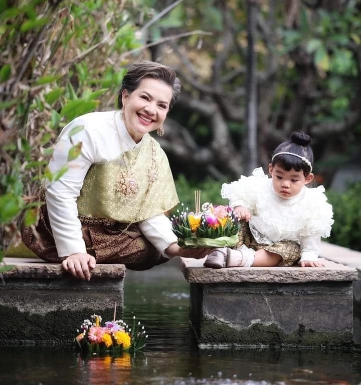 หนูแหม่ม สุริวิภ  ลูกสาวบุญธรรม น้องแอลลี่