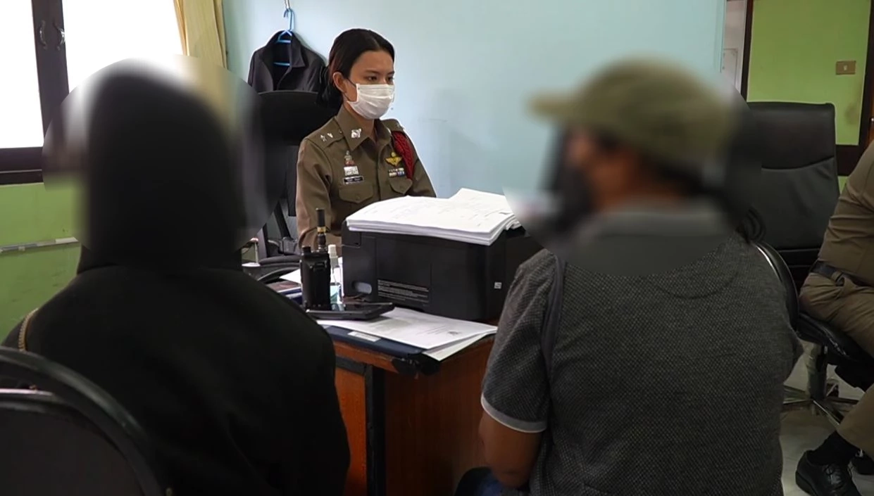 แม่ใจสลาย! ลูกสาว ม.2 ถูกรุ่นพี่โรงเรียนประจำ ขืนใจในห้องน้ำ จนป่วยซึมเศร้า