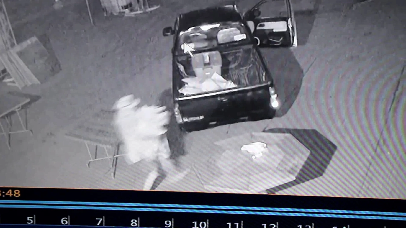 โจรบุกวัดกวาดผ้าไตร 45 ผืน ค่านับแสน "เจ้าอาวาส"วอนขอคืนก่อนงานทอดกฐิน (คลิป)