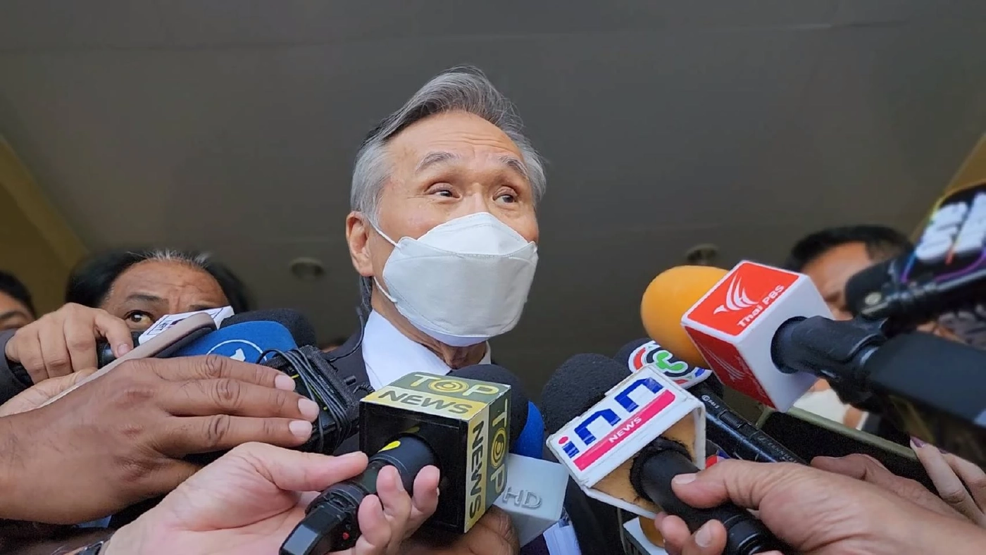 นายดอน ปรมัตถ์วินัย รองนายกรัฐมนตรี และ รมว.ต่างประเทศ