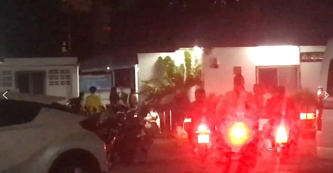 ยกพวกไปโรงพยาบาลเตรียมก่อเรื่อง โชคดีที่ตำรวจมาสกัดทันเวลา