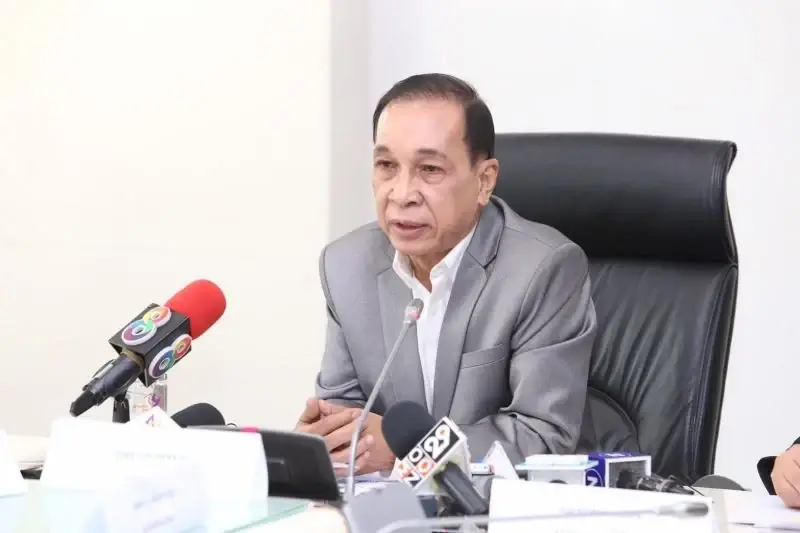 นายสุภาพ คลี่ขจาย นายกสมาคมโทรทัศน์ระบบดิจิตอล (ประเทศไทย) 