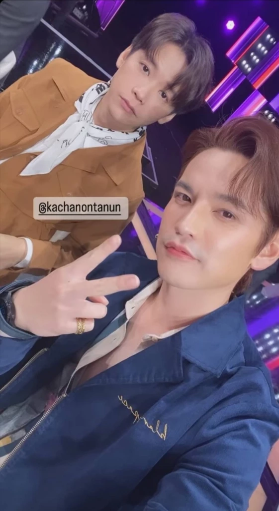  'เต๋า-คชา' คู่จิ้นในตำนาน แชะรูปคู่ แฟนๆ เตรียมฟิน 