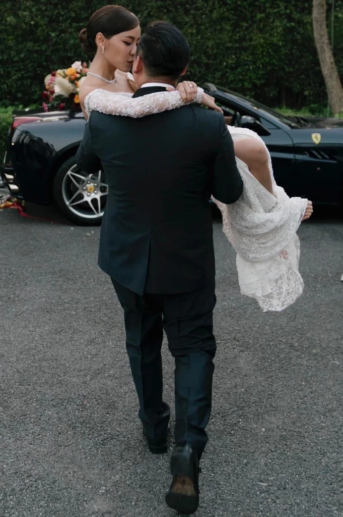  ไฮโชลูกนัท- ธนัตถ์ ธนากิจอำนวย และ แอนนา-หทัยรัตน์ วิทยพูม 