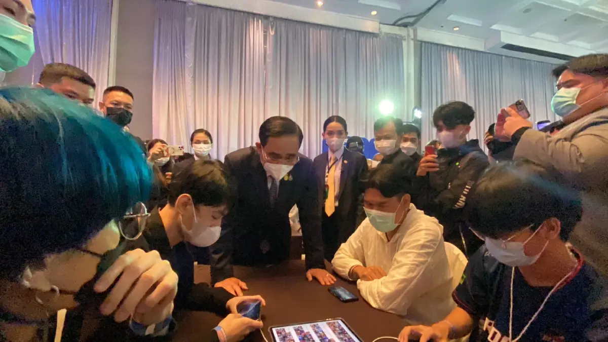 “บิ๊กตู่” ฝากคนรุ่นใหม่ดูแลบ้านเมือง รักสามัคคี เตือน! สิ่งไม่ดีอย่าทำ