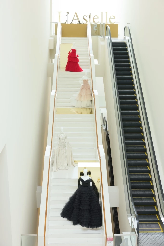 “ลาสเทล” (L'Astelle)