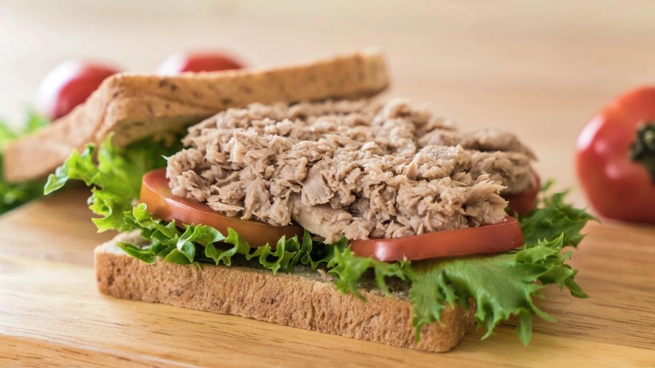 ไม่ต้องทนง่วง! เลือกเมนูมื้อเที่ยงอย่างไรให้ต้านทานความง่วงช่วงบ่าย