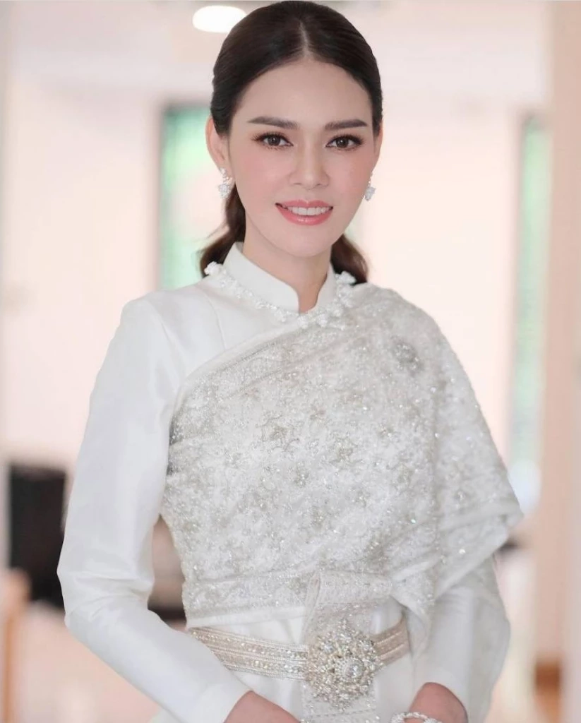 เดียร์ ปริษา