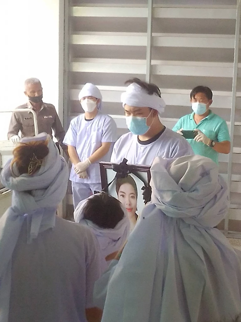 เผาร่างไฮโซสาวลาว ถูกยัดกระเป๋าเดินทางทิ้งโขง ญาติยันเป็นการฆาตกรรม