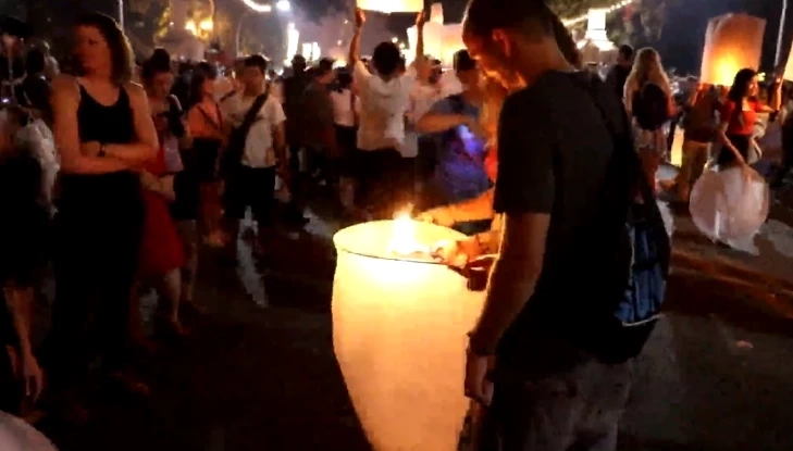 บรรยากาศเทศกาลยี่เป็งเชียงใหม่