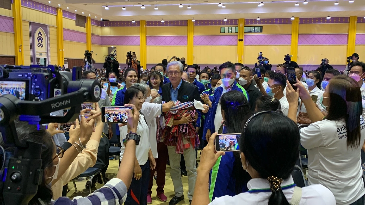 "สร้างอนาคตไทย"ยกทัพลุยอุบลฯเปิดตัว 32 ว่าที่ผู้สมัครส.ส.อีสาน