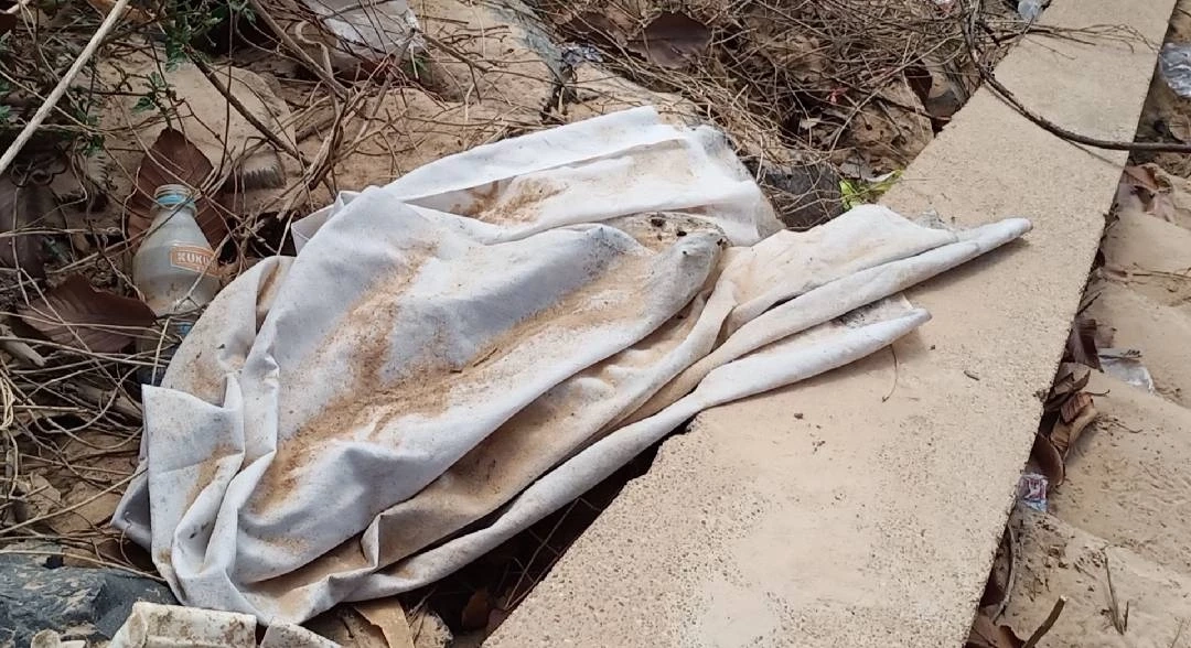 ชาวบ้านผวา! เจอเถ้ากระดูกคนตาย ถูกทิ้งเกลื่อนท่าน้ำ