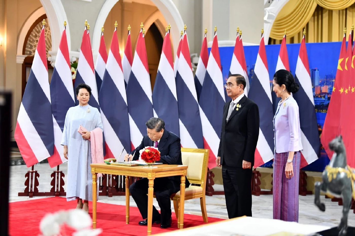 บทสรุป"เอเปค 2022" กับการสลายม็อบในสายตาชาวโลก โดย "รศ.ดร.อนุสรณ์ ธรรมใจ"