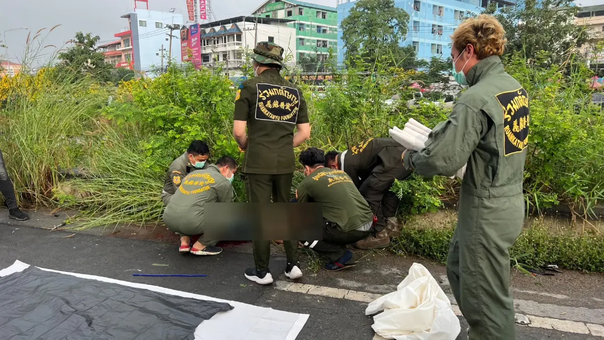 สุดสลด จักรยานยนต์ชนประสานงาสนั่น ครูสอนขับรถและสองผัวเมีย ดับ 3 ศพ